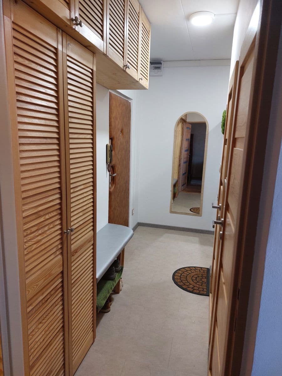 Prenájom bytu 1-izbový 38 m², Narcisová, Košice - mestská časť Západ, Košický kraj Prenájom bytu 1-izbový 38 m², Narcisová, Košice - mestská časť Západ, Košický kraj