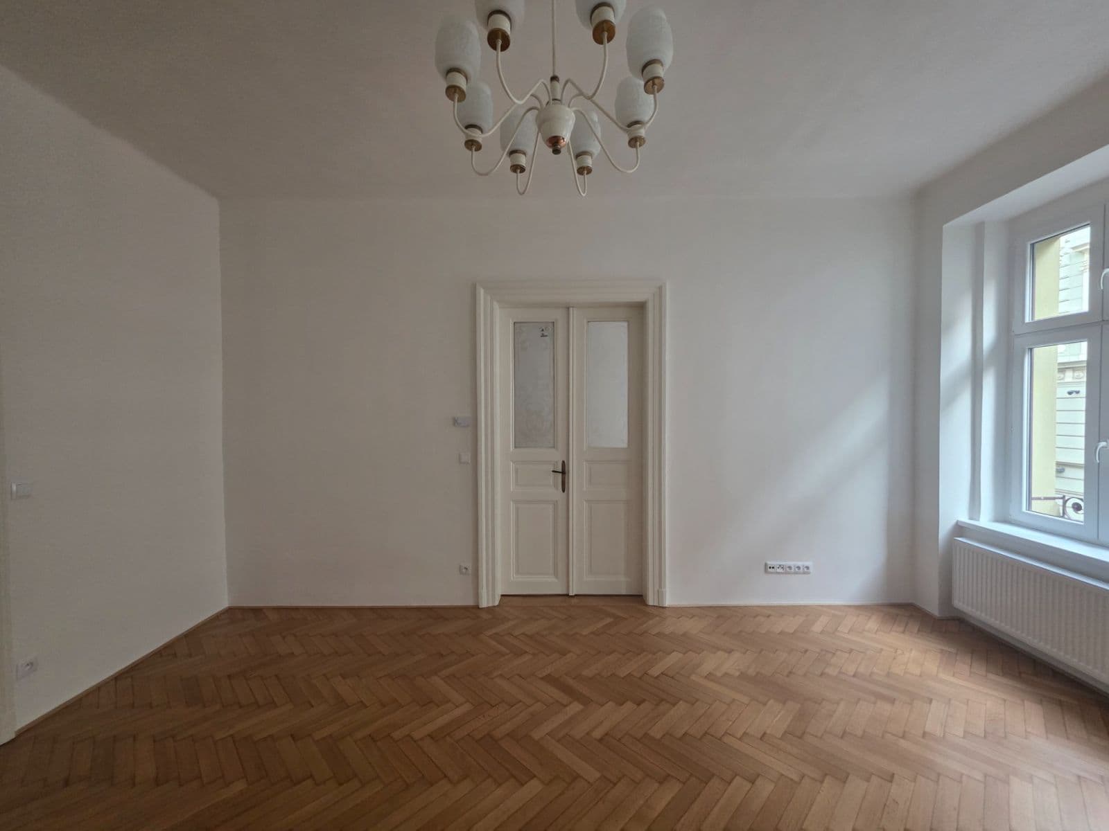 Prenájom bytu 2-izbový 64 m², Bořivojova, Praha, Praha Prenájom bytu 2-izbový 64 m², Bořivojova, Praha, Praha