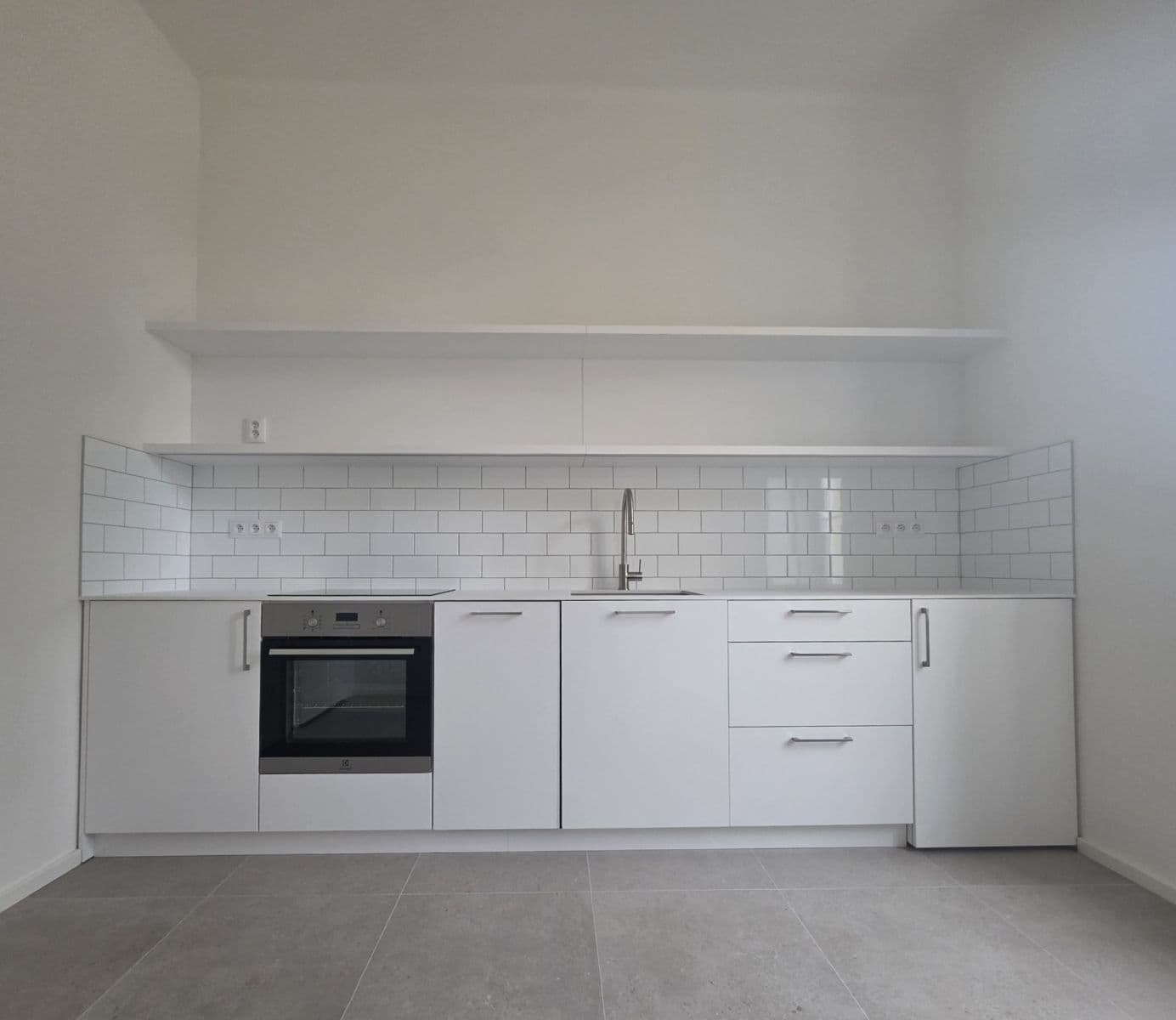 Prenájom bytu 2-izbový 64 m², Bořivojova, Praha, Praha Prenájom bytu 2-izbový 64 m², Bořivojova, Praha, Praha