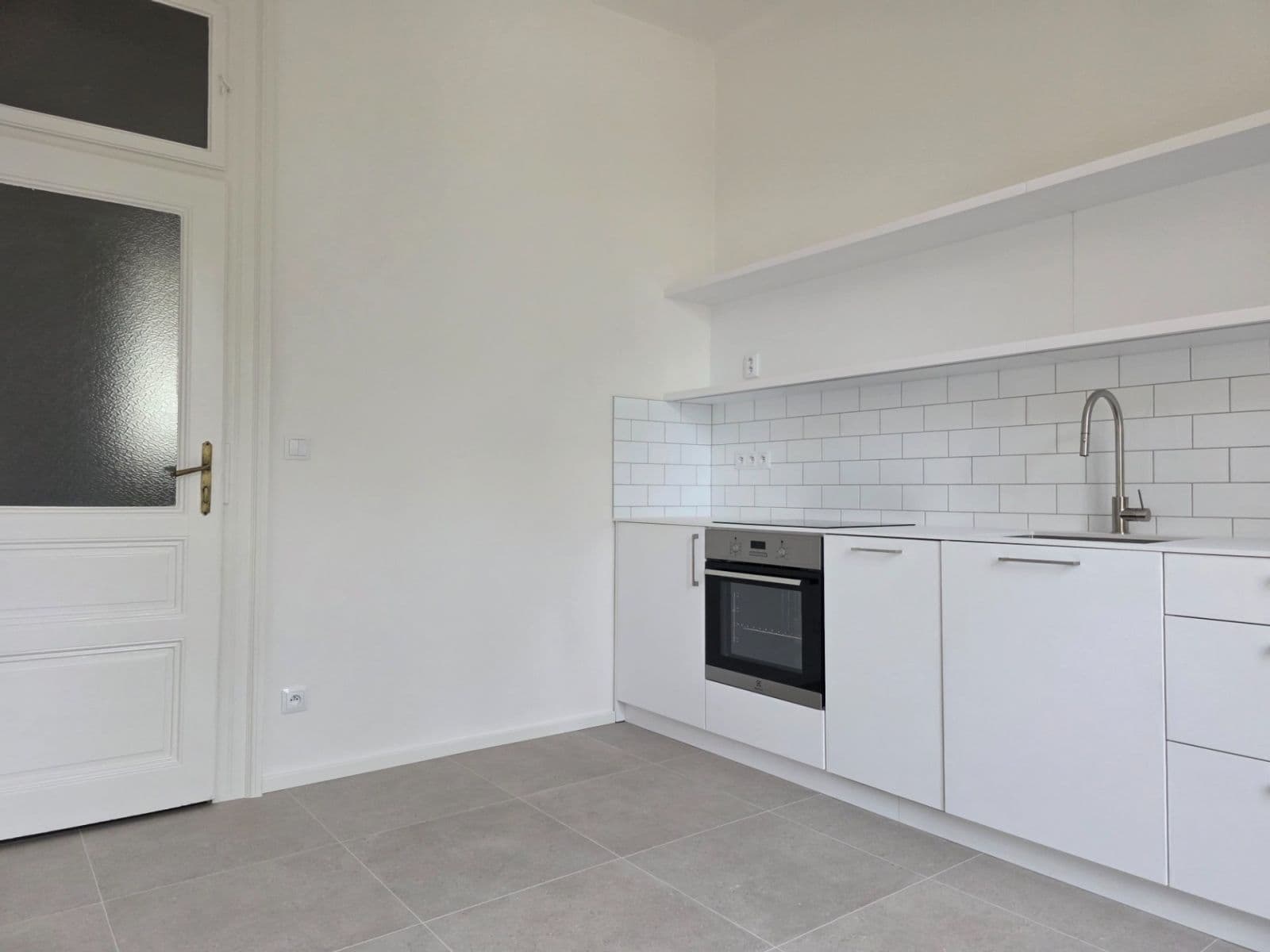 Prenájom bytu 2-izbový 64 m², Bořivojova, Praha, Praha Prenájom bytu 2-izbový 64 m², Bořivojova, Praha, Praha