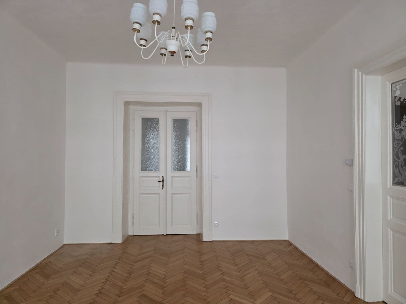 Prenájom bytu 2-izbový 64 m², Bořivojova, Praha, Praha Prenájom bytu 2-izbový 64 m², Bořivojova, Praha, Praha
