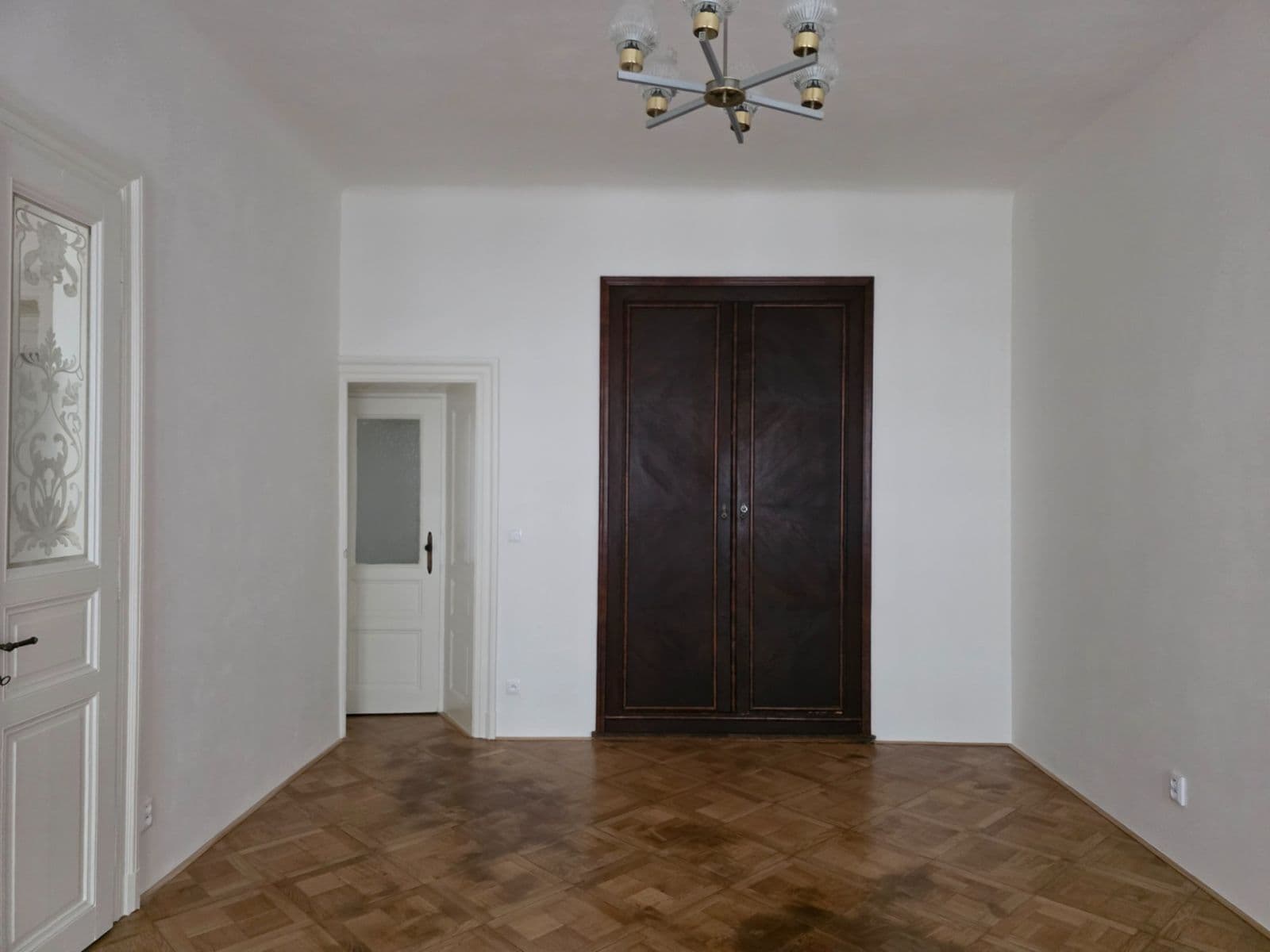 Prenájom bytu 2-izbový 64 m², Bořivojova, Praha, Praha Prenájom bytu 2-izbový 64 m², Bořivojova, Praha, Praha