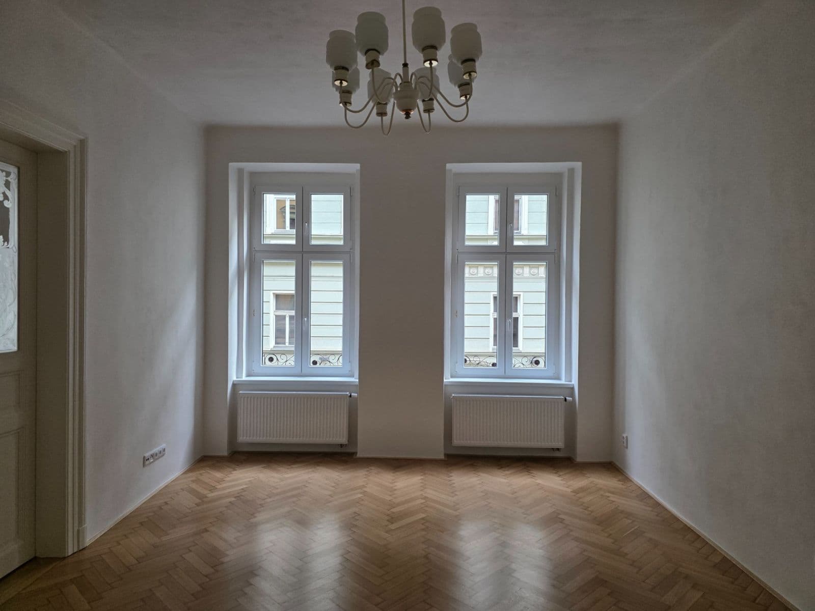 Prenájom bytu 2-izbový 64 m², Bořivojova, Praha, Praha Prenájom bytu 2-izbový 64 m², Bořivojova, Praha, Praha