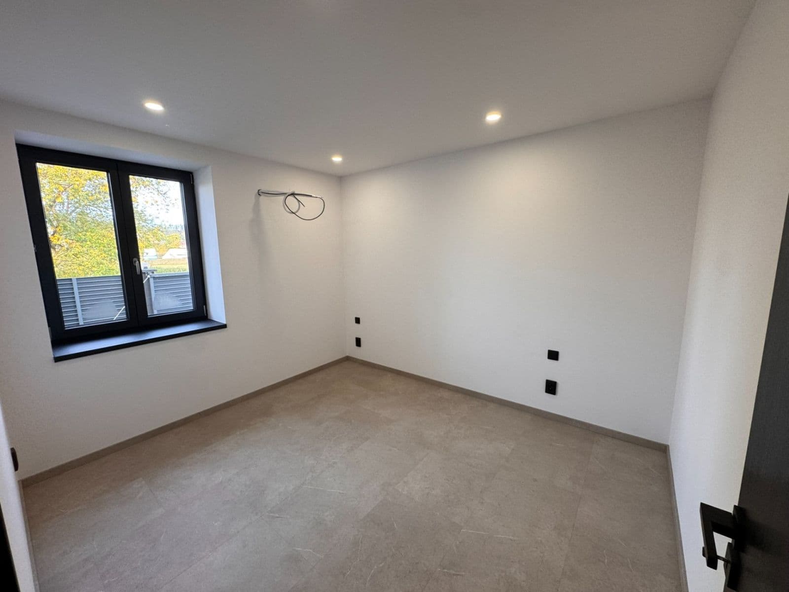 Predaj domu 142 m², pozemok 991 m², Na Poříčí, Králův Dvůr, Středočeský kraj Predaj domu 142 m², pozemok 991 m², Na Poříčí, Králův Dvůr, Středočeský kraj