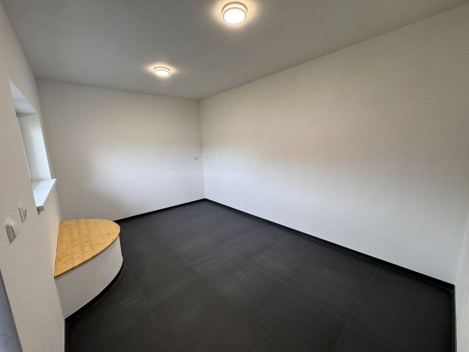 Predaj domu 142 m², pozemok 991 m², Na Poříčí, Králův Dvůr, Středočeský kraj Predaj domu 142 m², pozemok 991 m², Na Poříčí, Králův Dvůr, Středočeský kraj
