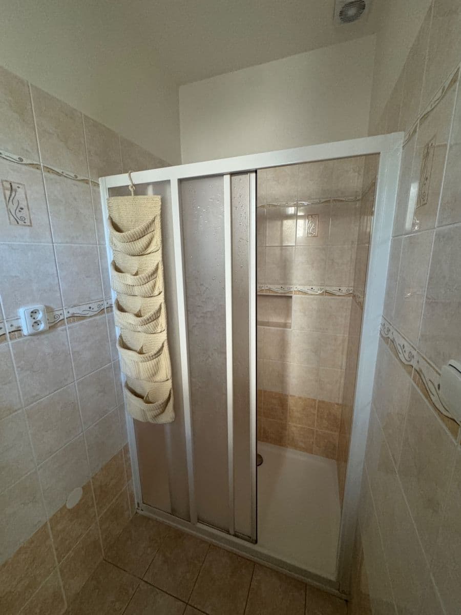 Prenájom bytu 2-izbový 69 m², Slezská, Praha, Praha Prenájom bytu 2-izbový 69 m², Slezská, Praha, Praha