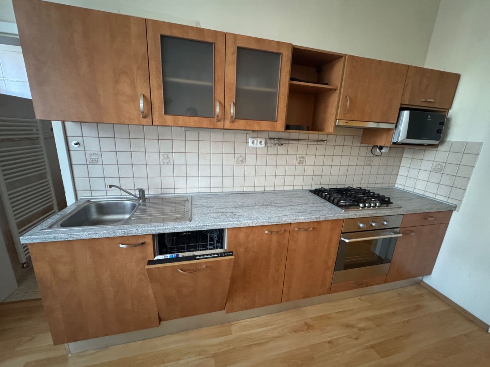 Prenájom bytu 2-izbový 69 m², Slezská, Praha, Praha Prenájom bytu 2-izbový 69 m², Slezská, Praha, Praha