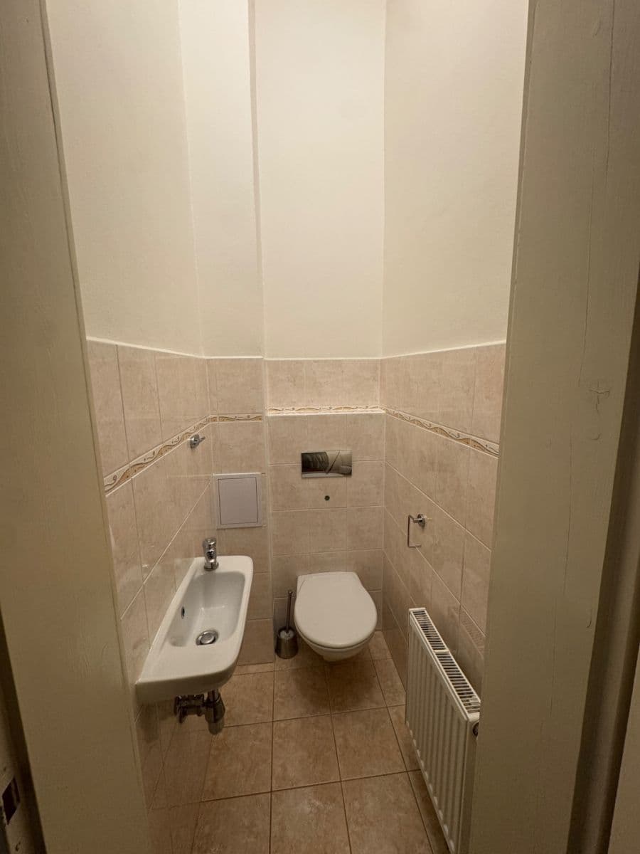 Prenájom bytu 2-izbový 69 m², Slezská, Praha, Praha Prenájom bytu 2-izbový 69 m², Slezská, Praha, Praha