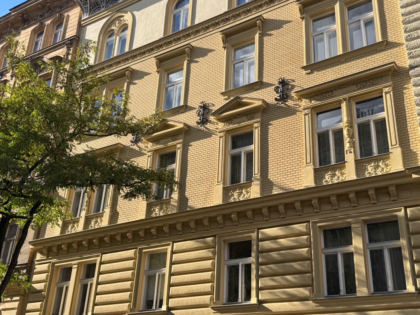 Prenájom bytu 2-izbový 69 m², Slezská, Praha, Praha Prenájom bytu 2-izbový 69 m², Slezská, Praha, Praha
