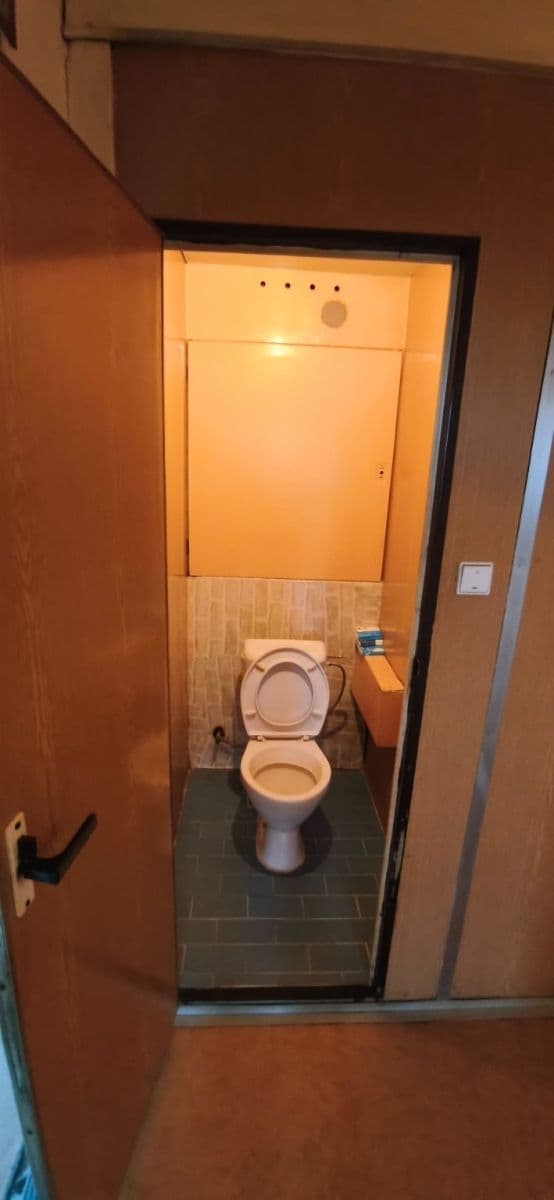 Predaj bytu 3-izbový 73 m², Prvomájová, Praha, Praha Predaj bytu 3-izbový 73 m², Prvomájová, Praha, Praha