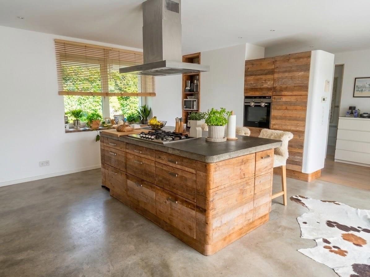 Predaj domu 175 m², pozemok 1.750 m², Wedel, Šlezvicko-Holštajnsko Predaj domu 175 m², pozemok 1.750 m², Wedel, Šlezvicko-Holštajnsko