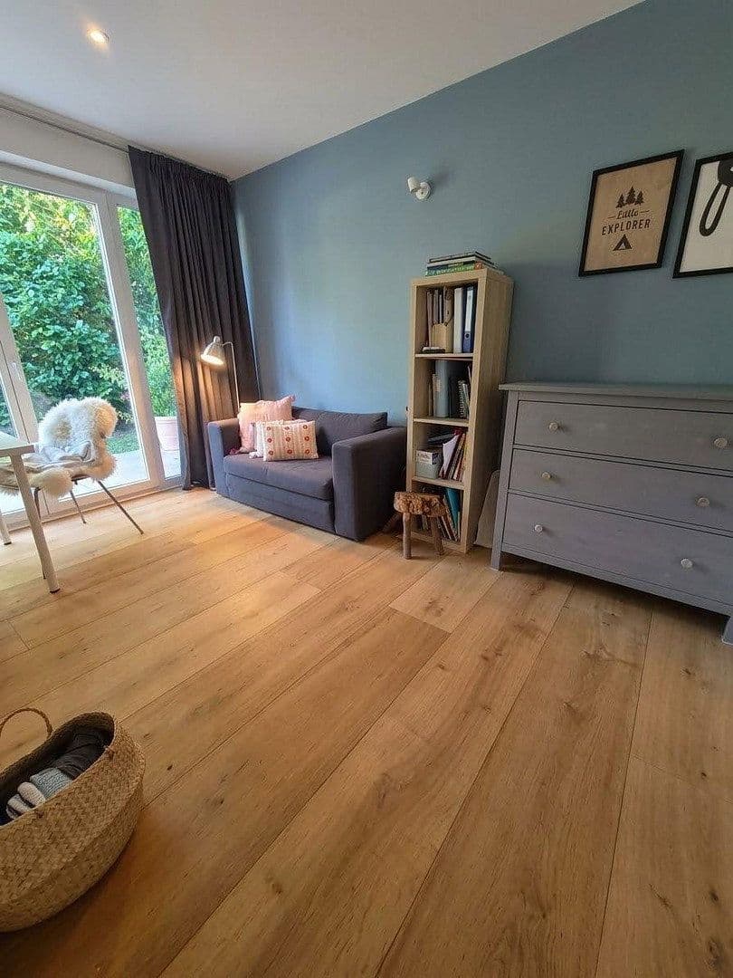 Predaj domu 175 m², pozemok 1.750 m², Wedel, Šlezvicko-Holštajnsko Predaj domu 175 m², pozemok 1.750 m², Wedel, Šlezvicko-Holštajnsko