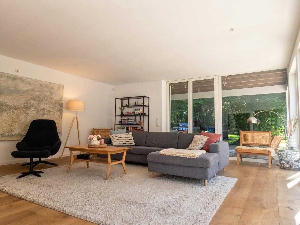 Predaj domu 175 m², pozemok 1.750 m², Wedel, Šlezvicko-Holštajnsko Predaj domu 175 m², pozemok 1.750 m², Wedel, Šlezvicko-Holštajnsko
