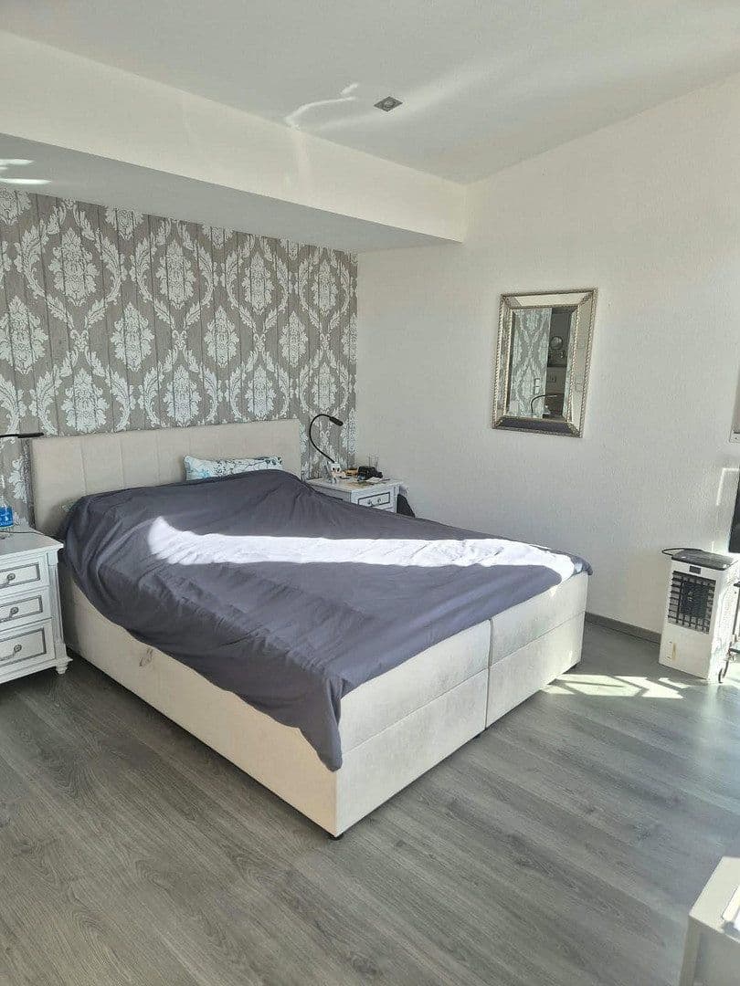 Predaj domu 149 m², pozemok 209 m², Laudenbach, Bádensko-Wurttembersko Predaj domu 149 m², pozemok 209 m², Laudenbach, Bádensko-Wurttembersko