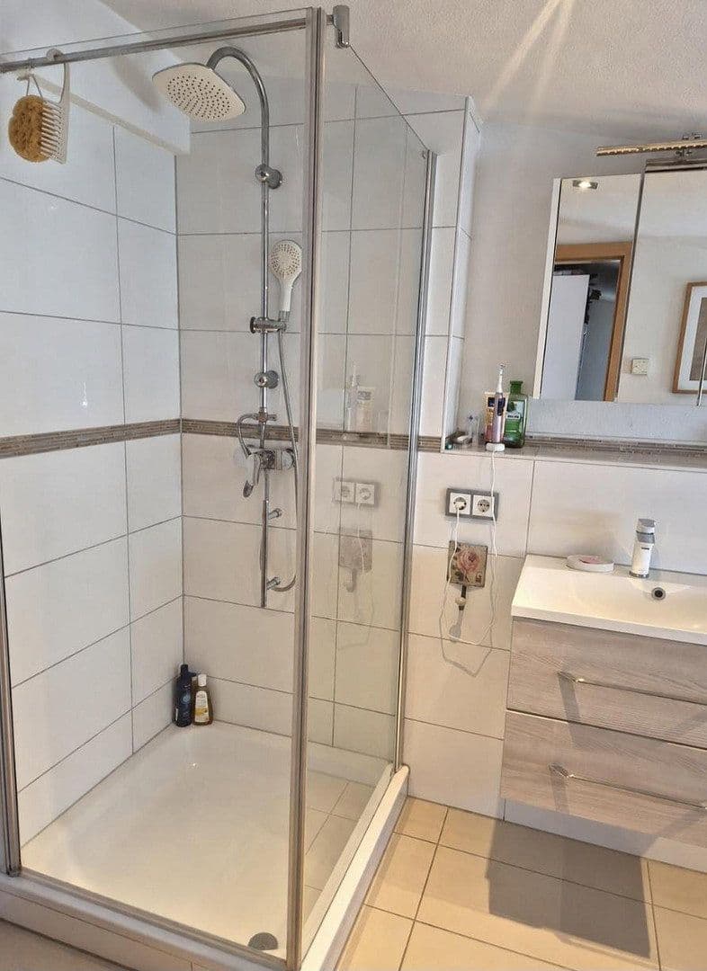 Predaj domu 149 m², pozemok 209 m², Laudenbach, Bádensko-Wurttembersko Predaj domu 149 m², pozemok 209 m², Laudenbach, Bádensko-Wurttembersko