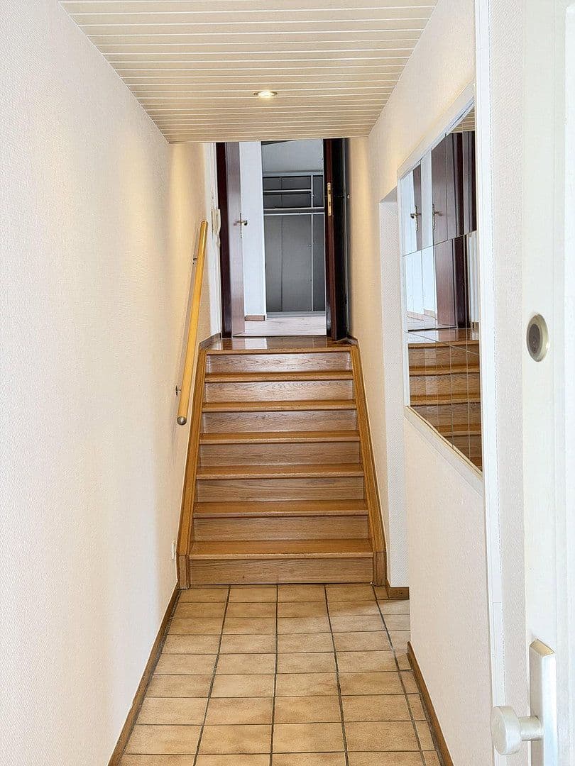 Prenájom bytu 2-izbový 72 m², Liebigstrasse 9, Düsseldorf, Severné Porýnie - Westfálsko Prenájom bytu 2-izbový 72 m², Liebigstrasse 9, Düsseldorf, Severné Porýnie - Westfálsko