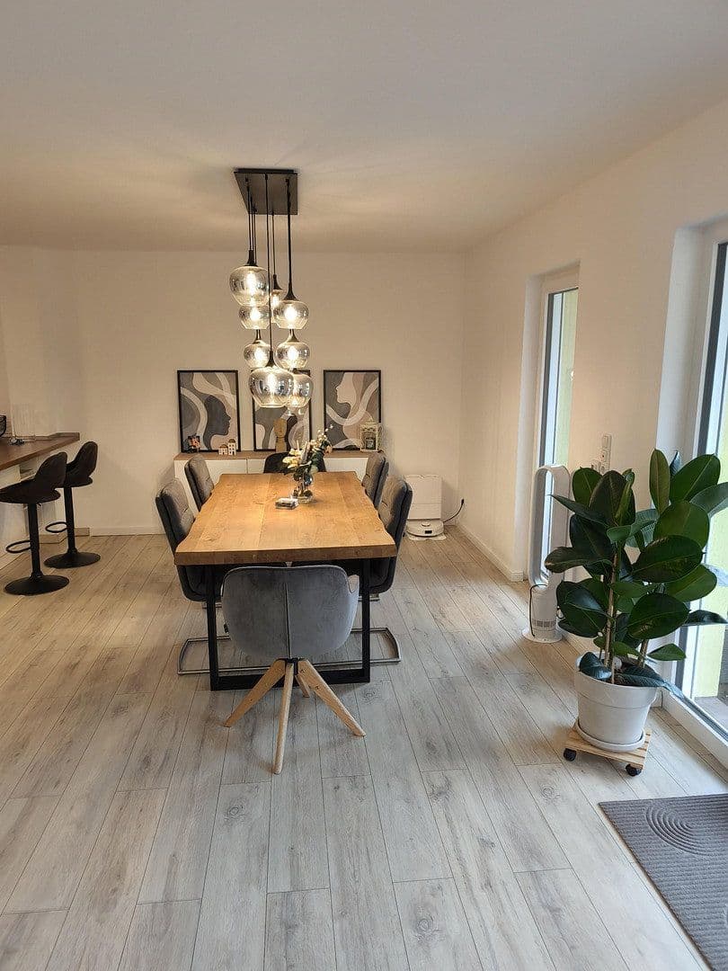 Predaj domu 150 m², pozemok 724 m², Braunschweig, Dolné Sasko Predaj domu 150 m², pozemok 724 m², Braunschweig, Dolné Sasko