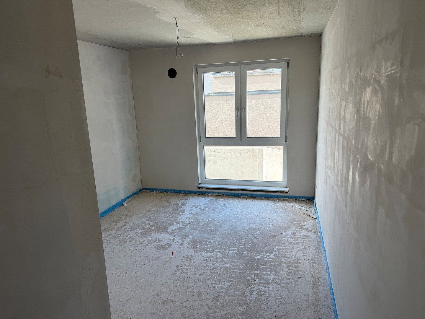 Prenájom bytu 4-izbový 106 m², Gäustraße 24, Rottenburg am Neckar, Bádensko-Wurttembersko Prenájom bytu 4-izbový 106 m², Gäustraße 24, Rottenburg am Neckar, Bádensko-Wurttembersko