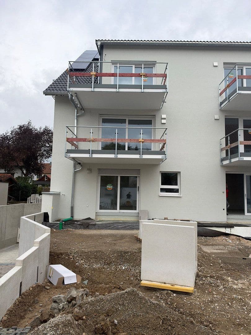 Prenájom bytu 4-izbový 106 m², Gäustraße 24, Rottenburg am Neckar, Bádensko-Wurttembersko Prenájom bytu 4-izbový 106 m², Gäustraße 24, Rottenburg am Neckar, Bádensko-Wurttembersko