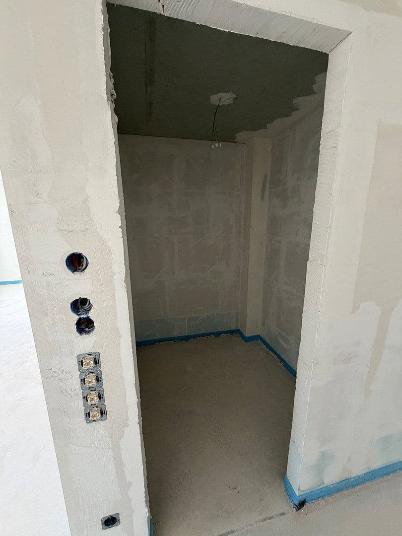 Prenájom bytu 4-izbový 106 m², Gäustraße 24, Rottenburg am Neckar, Bádensko-Wurttembersko Prenájom bytu 4-izbový 106 m², Gäustraße 24, Rottenburg am Neckar, Bádensko-Wurttembersko