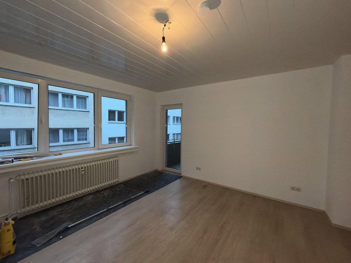Prenájom bytu 3-izbový 75 m², Ravensberger Str. 91, Wuppertal, Severné Porýnie - Westfálsko Prenájom bytu 3-izbový 75 m², Ravensberger Str. 91, Wuppertal, Severné Porýnie - Westfálsko