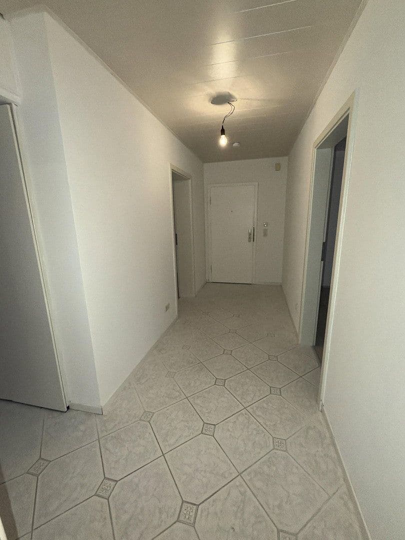 Prenájom bytu 3-izbový 75 m², Ravensberger Str. 91, Wuppertal, Severné Porýnie - Westfálsko Prenájom bytu 3-izbový 75 m², Ravensberger Str. 91, Wuppertal, Severné Porýnie - Westfálsko