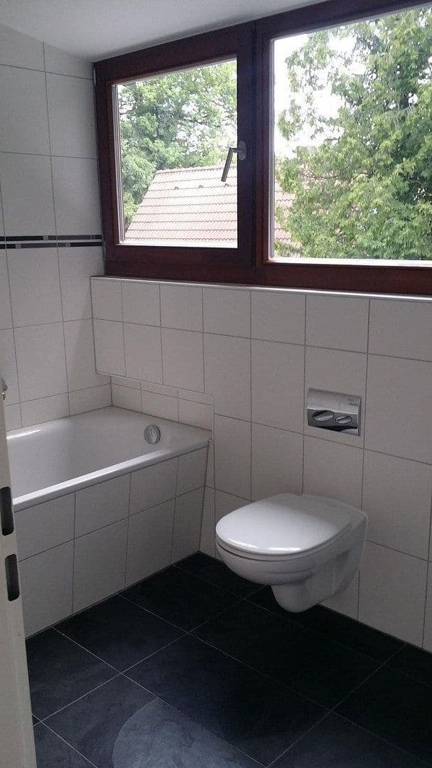 Prenájom bytu 3-izbový 72 m², München, Bavorsko Prenájom bytu 3-izbový 72 m², München, Bavorsko