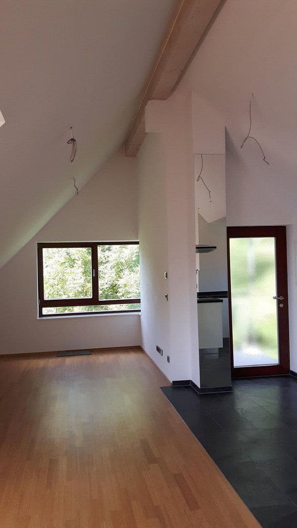 Prenájom bytu 3-izbový 72 m², München, Bavorsko Prenájom bytu 3-izbový 72 m², München, Bavorsko