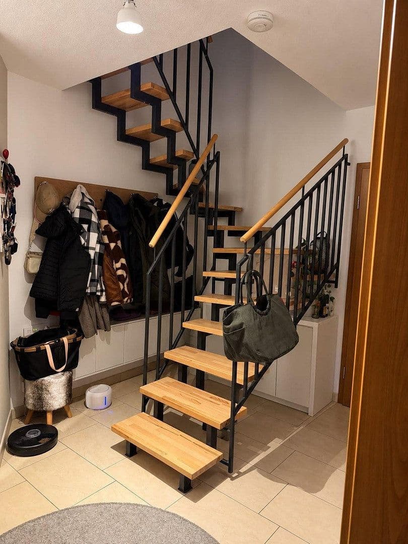 Prenájom bytu 3-izbový 85 m², Hans-Dümmlerstraße 1, Leinburg, Bavorsko Prenájom bytu 3-izbový 85 m², Hans-Dümmlerstraße 1, Leinburg, Bavorsko