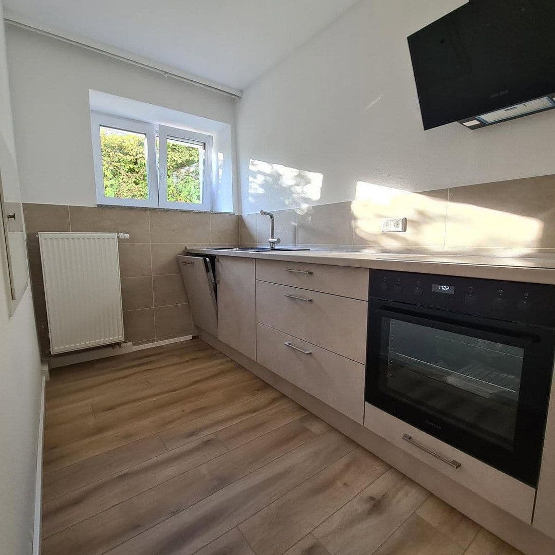 Prenájom bytu 2-izbový 77 m², Leonberg, Bádensko-Wurttembersko Prenájom bytu 2-izbový 77 m², Leonberg, Bádensko-Wurttembersko