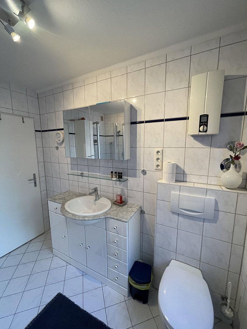 Prenájom bytu 4-izbový 100 m², Nieder-Olm, Porýnie-Falcko Prenájom bytu 4-izbový 100 m², Nieder-Olm, Porýnie-Falcko