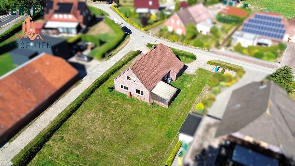 Predaj domu 205 m², pozemok 1.625 m², Aurich, Dolné Sasko Predaj domu 205 m², pozemok 1.625 m², Aurich, Dolné Sasko