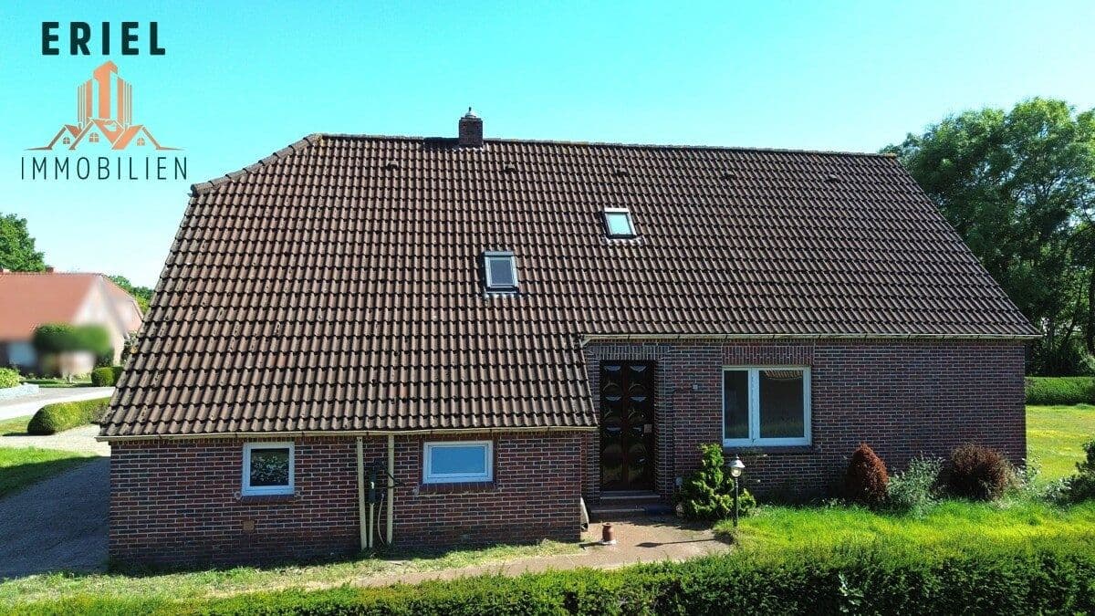 Predaj domu 205 m², pozemok 1.625 m², Aurich, Dolné Sasko Predaj domu 205 m², pozemok 1.625 m², Aurich, Dolné Sasko