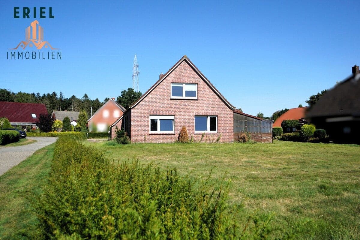 Predaj domu 205 m², pozemok 1.625 m², Aurich, Dolné Sasko Predaj domu 205 m², pozemok 1.625 m², Aurich, Dolné Sasko