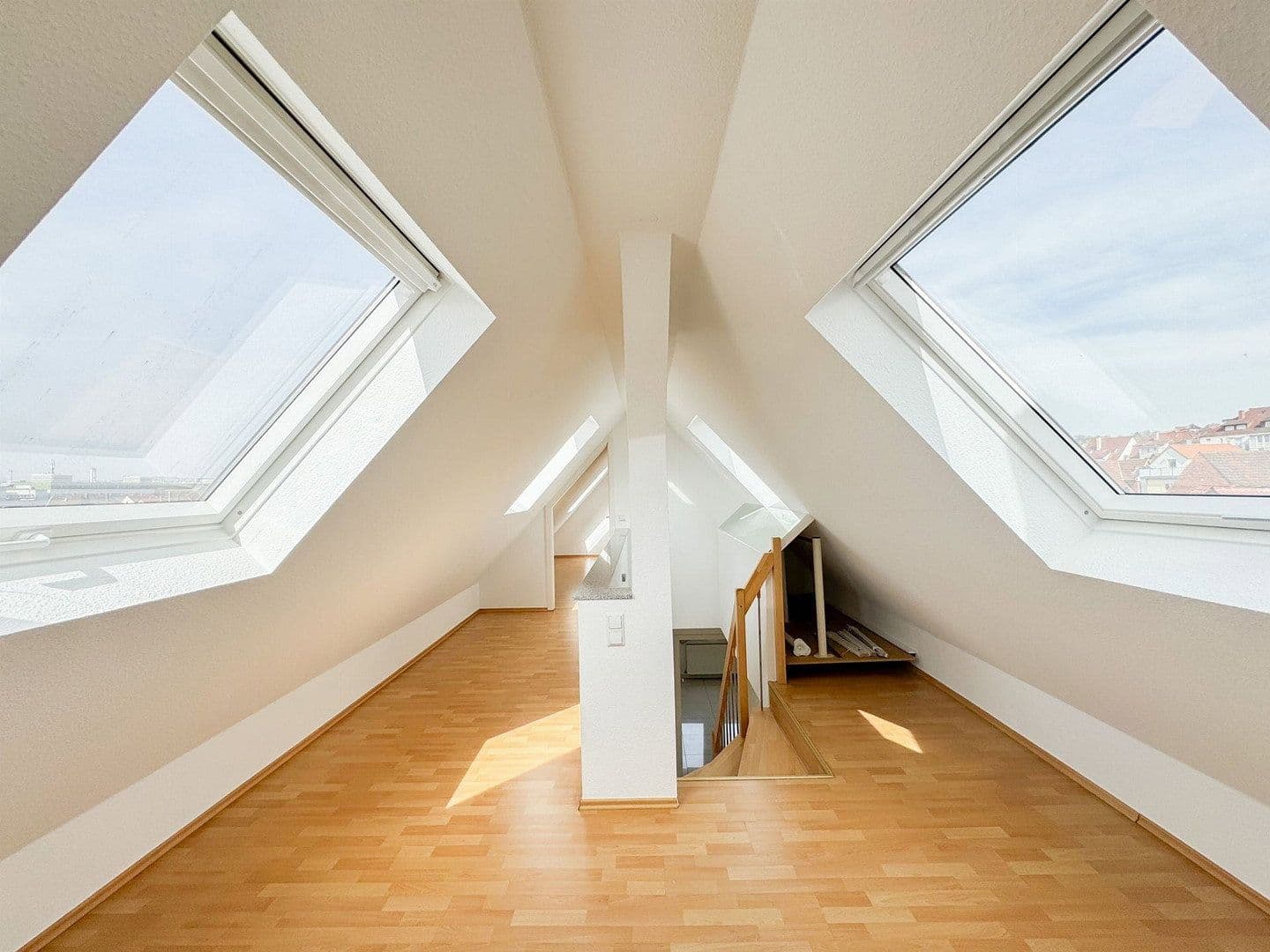 Predaj bytu 3-izbový 94 m², Stuttgart, Bádensko-Wurttembersko Predaj bytu 3-izbový 94 m², Stuttgart, Bádensko-Wurttembersko
