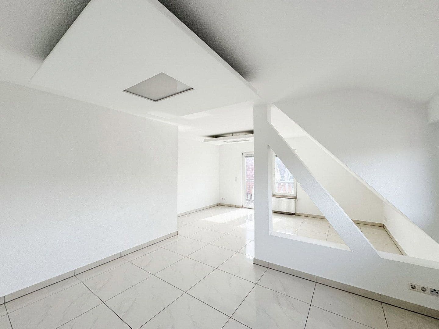 Predaj bytu 3-izbový 94 m², Stuttgart, Bádensko-Wurttembersko Predaj bytu 3-izbový 94 m², Stuttgart, Bádensko-Wurttembersko