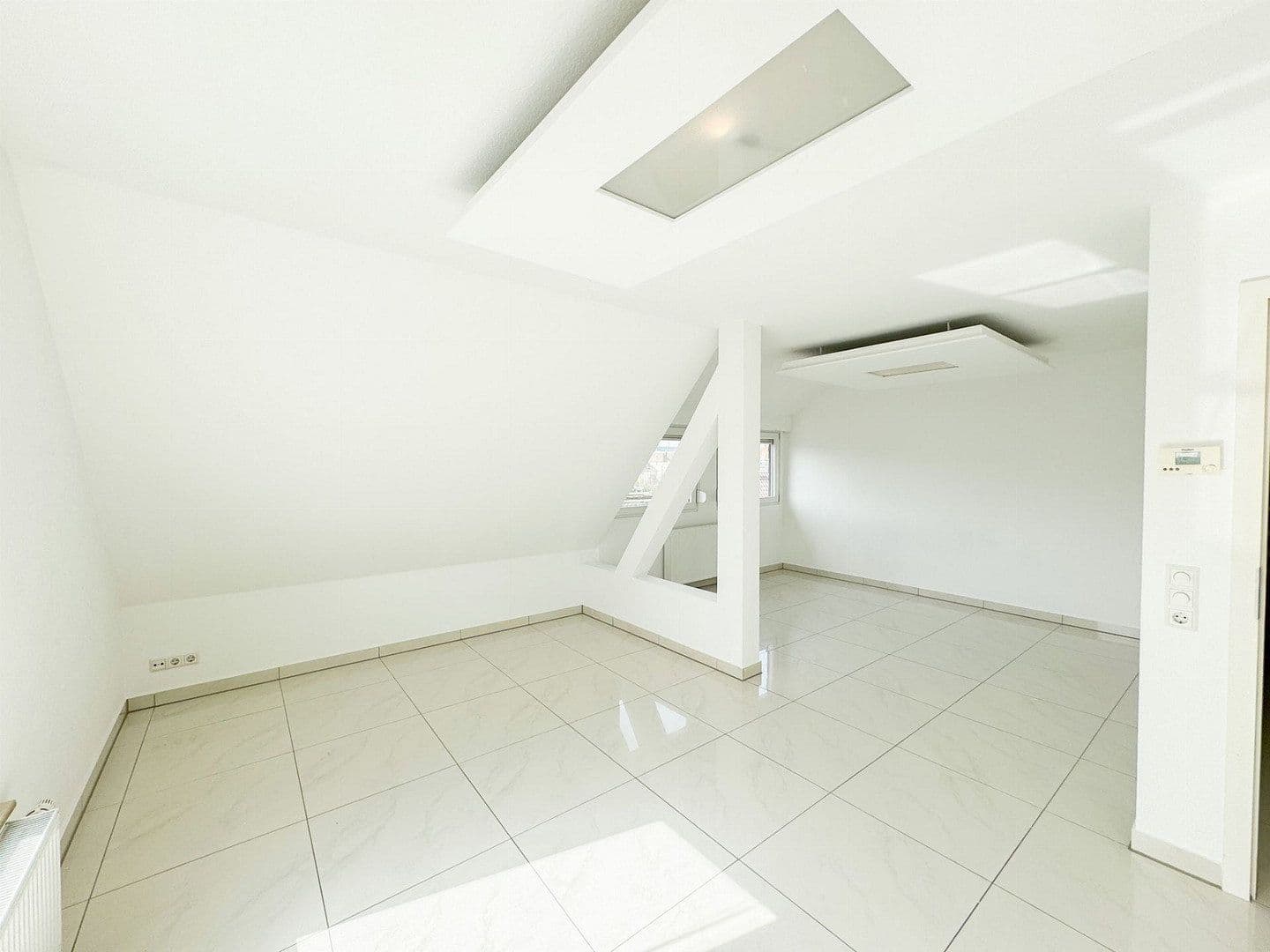 Predaj bytu 3-izbový 94 m², Stuttgart, Bádensko-Wurttembersko Predaj bytu 3-izbový 94 m², Stuttgart, Bádensko-Wurttembersko