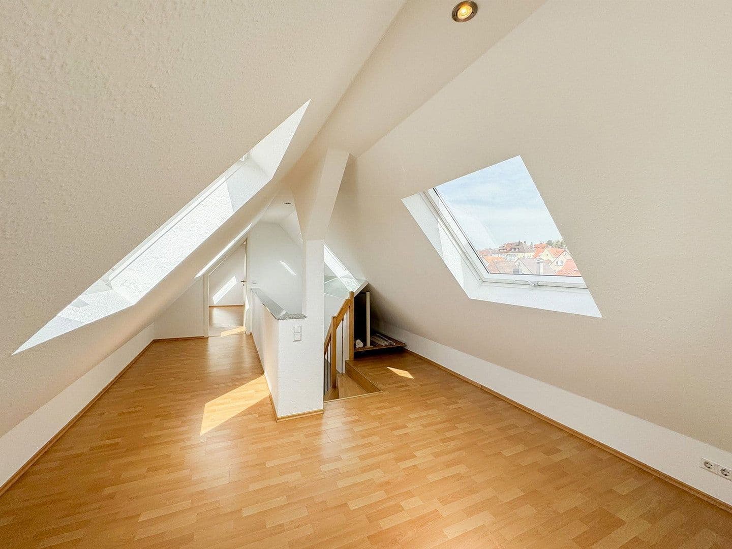 Predaj bytu 3-izbový 94 m², Stuttgart, Bádensko-Wurttembersko Predaj bytu 3-izbový 94 m², Stuttgart, Bádensko-Wurttembersko