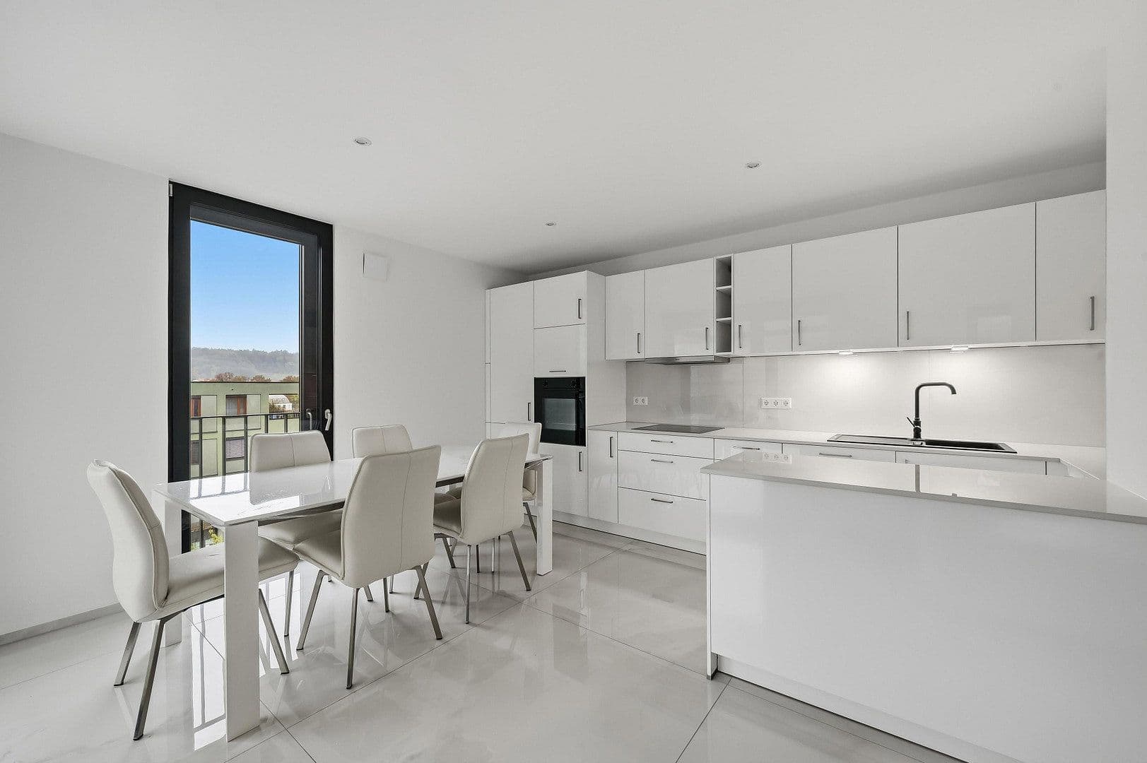 Predaj bytu 4-izbový 93 m², Hechinger Strasse 86, Tübingen, Bádensko-Wurttembersko Predaj bytu 4-izbový 93 m², Hechinger Strasse 86, Tübingen, Bádensko-Wurttembersko