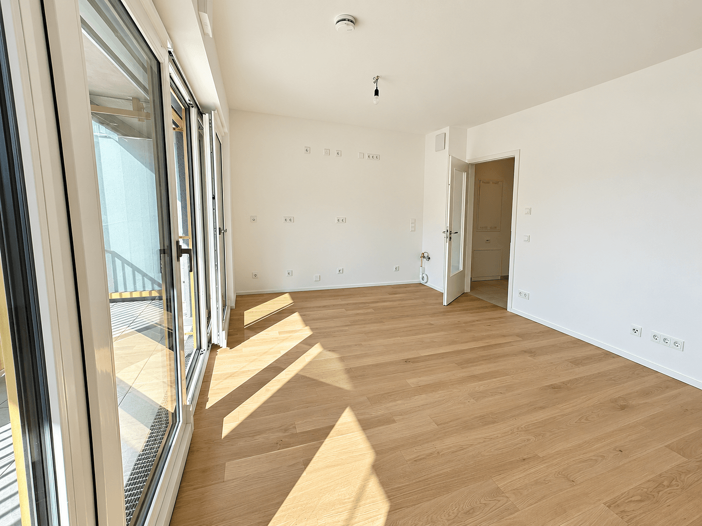 Prenájom bytu 2-izbový 47 m², München, Bavorsko Prenájom bytu 2-izbový 47 m², München, Bavorsko