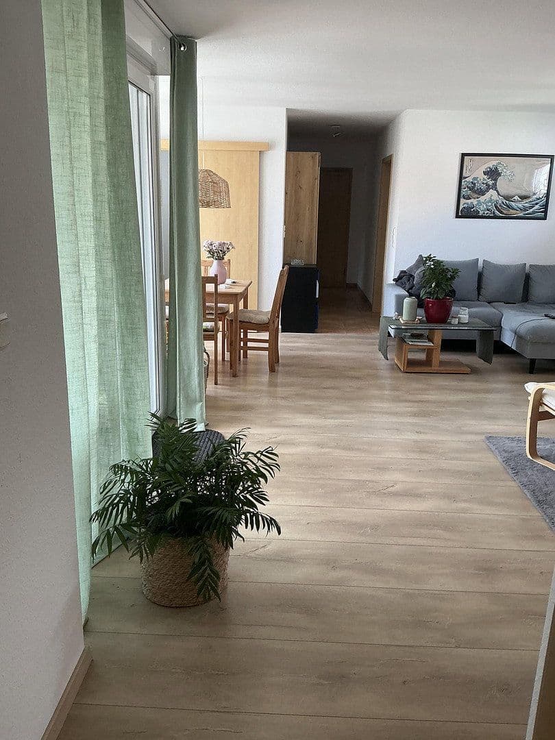Predaj bytu 3-izbový 90 m², Hochheim, Hesensko Predaj bytu 3-izbový 90 m², Hochheim, Hesensko