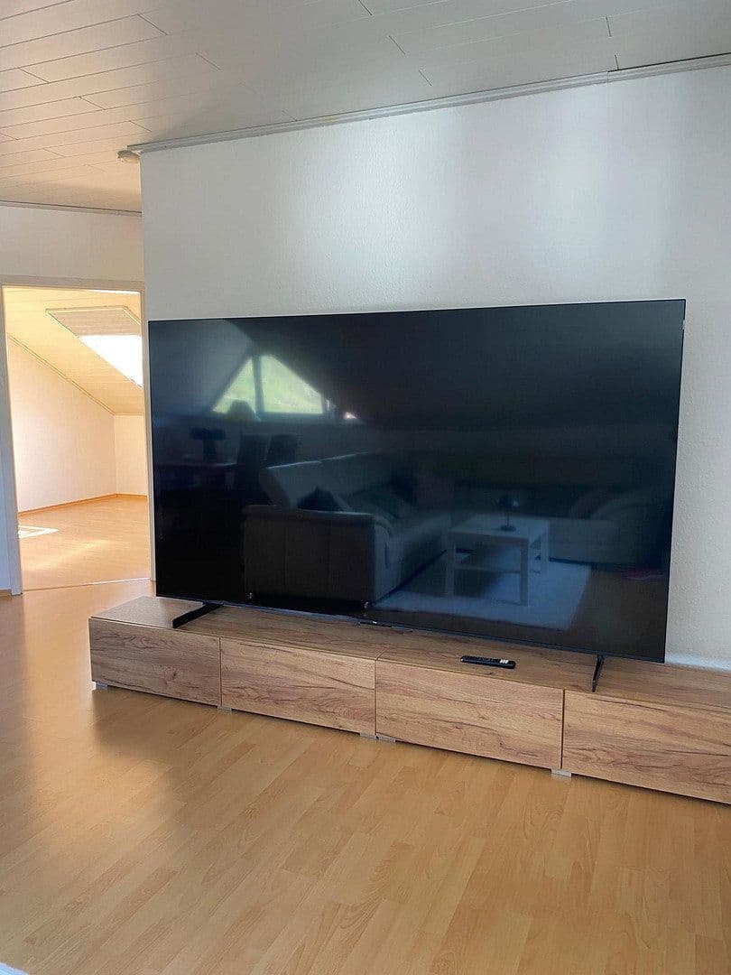 Prenájom bytu 3-izbový 85 m², Ingelfingen, Bádensko-Wurttembersko Prenájom bytu 3-izbový 85 m², Ingelfingen, Bádensko-Wurttembersko