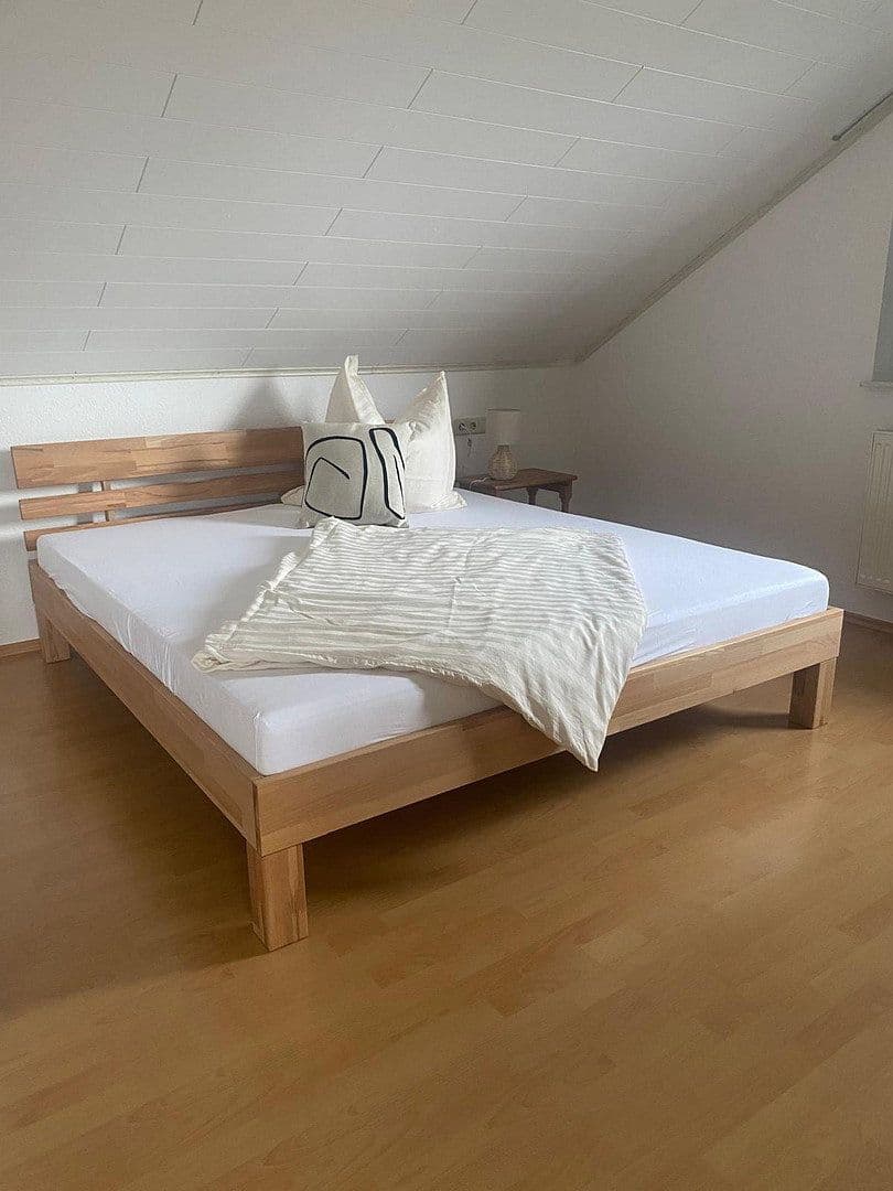 Prenájom bytu 3-izbový 85 m², Ingelfingen, Bádensko-Wurttembersko Prenájom bytu 3-izbový 85 m², Ingelfingen, Bádensko-Wurttembersko