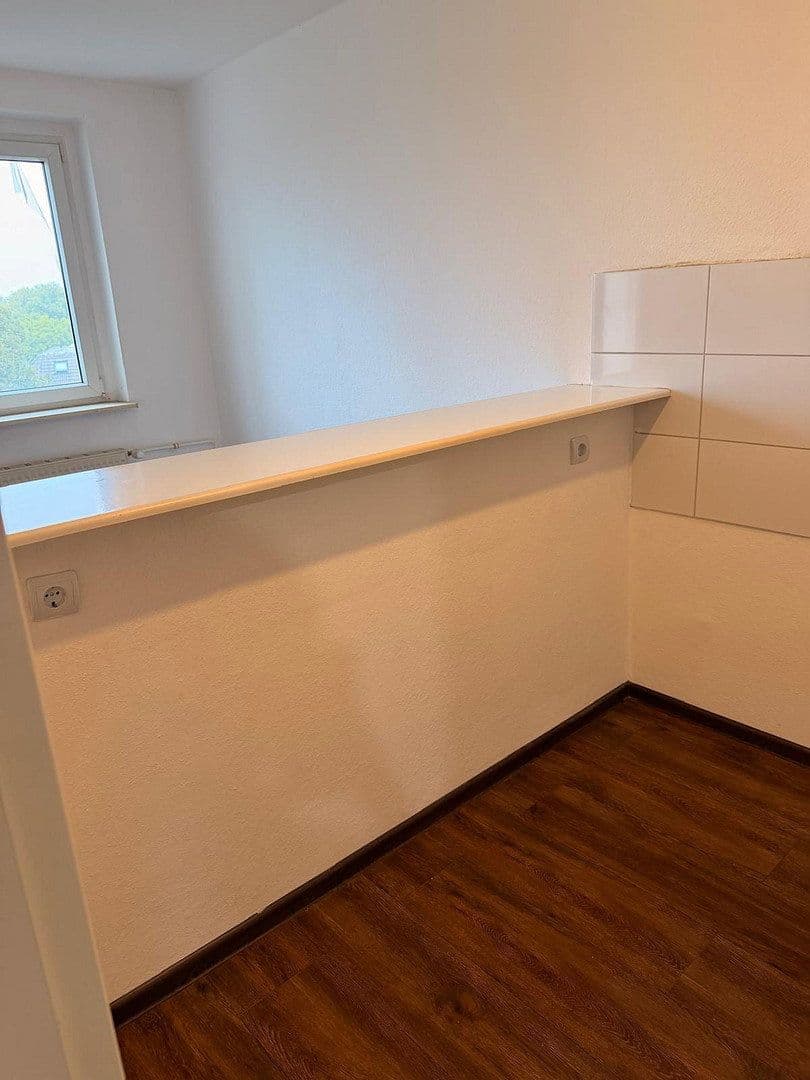 Prenájom bytu 3-izbový 58 m², Breitscheidstraße 15, Magdeburg, Sasko-Anhaltsko Prenájom bytu 3-izbový 58 m², Breitscheidstraße 15, Magdeburg, Sasko-Anhaltsko