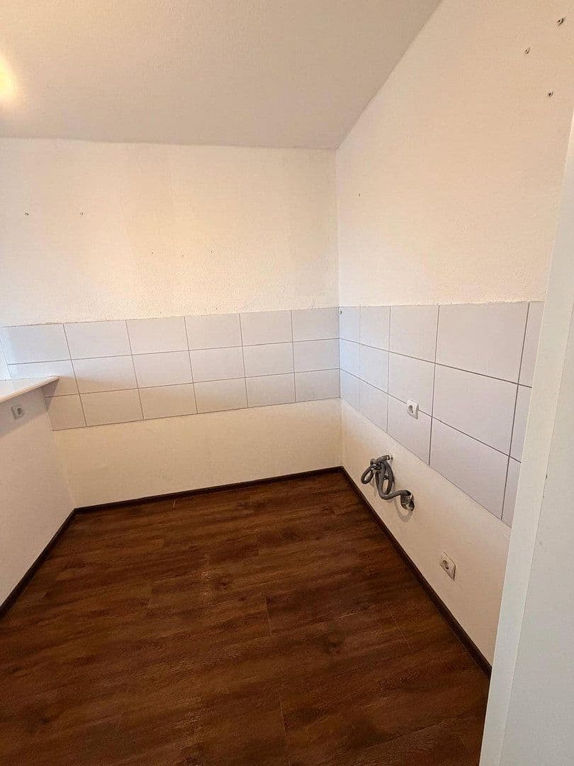 Prenájom bytu 3-izbový 58 m², Breitscheidstraße 15, Magdeburg, Sasko-Anhaltsko Prenájom bytu 3-izbový 58 m², Breitscheidstraße 15, Magdeburg, Sasko-Anhaltsko