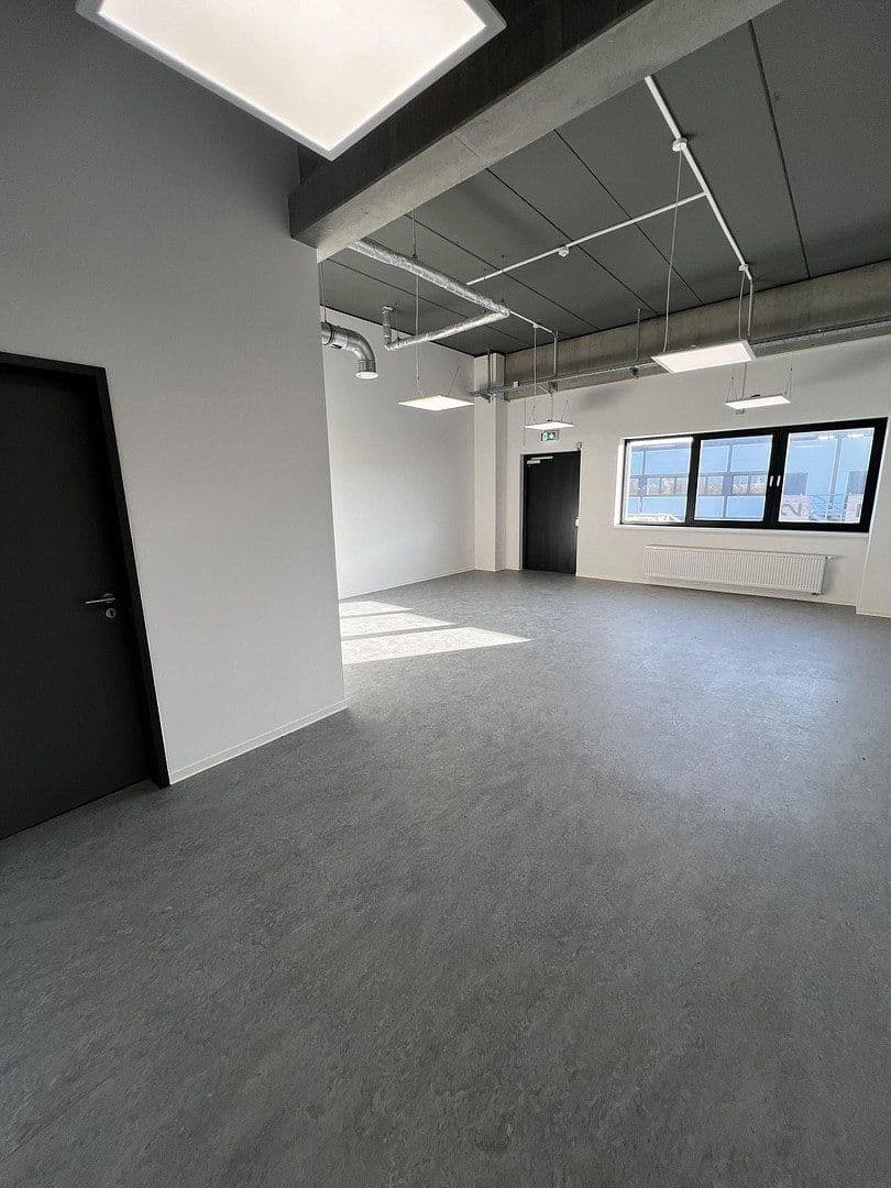 Prenájom kancelárie 301 m², Schönefeld, Brandenbursko Prenájom kancelárie 301 m², Schönefeld, Brandenbursko