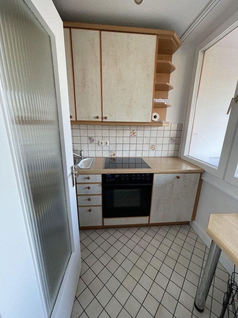 Prenájom bytu 1-izbový 32 m², HauzenbergerStr 20, München, Bavorsko Prenájom bytu 1-izbový 32 m², HauzenbergerStr 20, München, Bavorsko