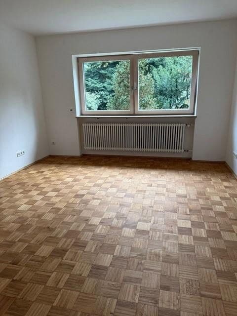 Prenájom domu 233 m², pozemok 993 m², Fürth, Bavorsko Prenájom domu 233 m², pozemok 993 m², Fürth, Bavorsko