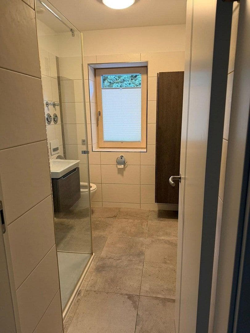 Prenájom domu 233 m², pozemok 993 m², Fürth, Bavorsko Prenájom domu 233 m², pozemok 993 m², Fürth, Bavorsko
