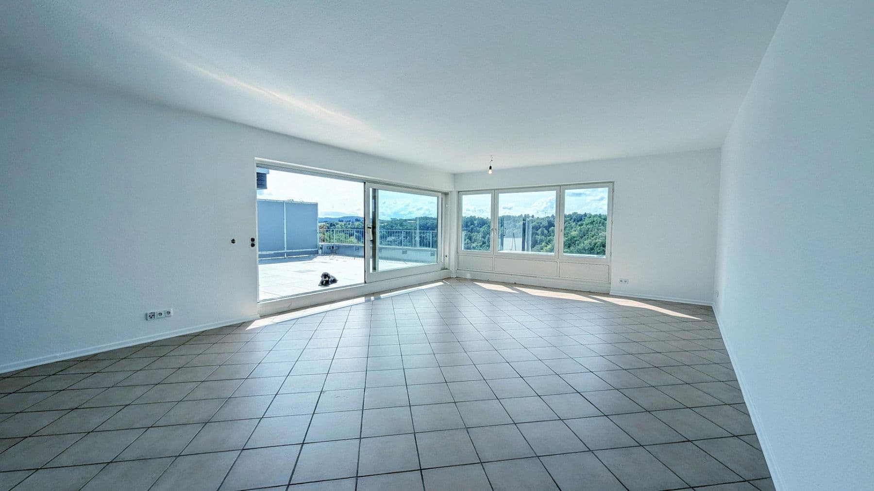 Prenájom bytu 3-izbový 133 m², Sulzer Straße 84/11, Wildberg, Bádensko-Wurttembersko Prenájom bytu 3-izbový 133 m², Sulzer Straße 84/11, Wildberg, Bádensko-Wurttembersko